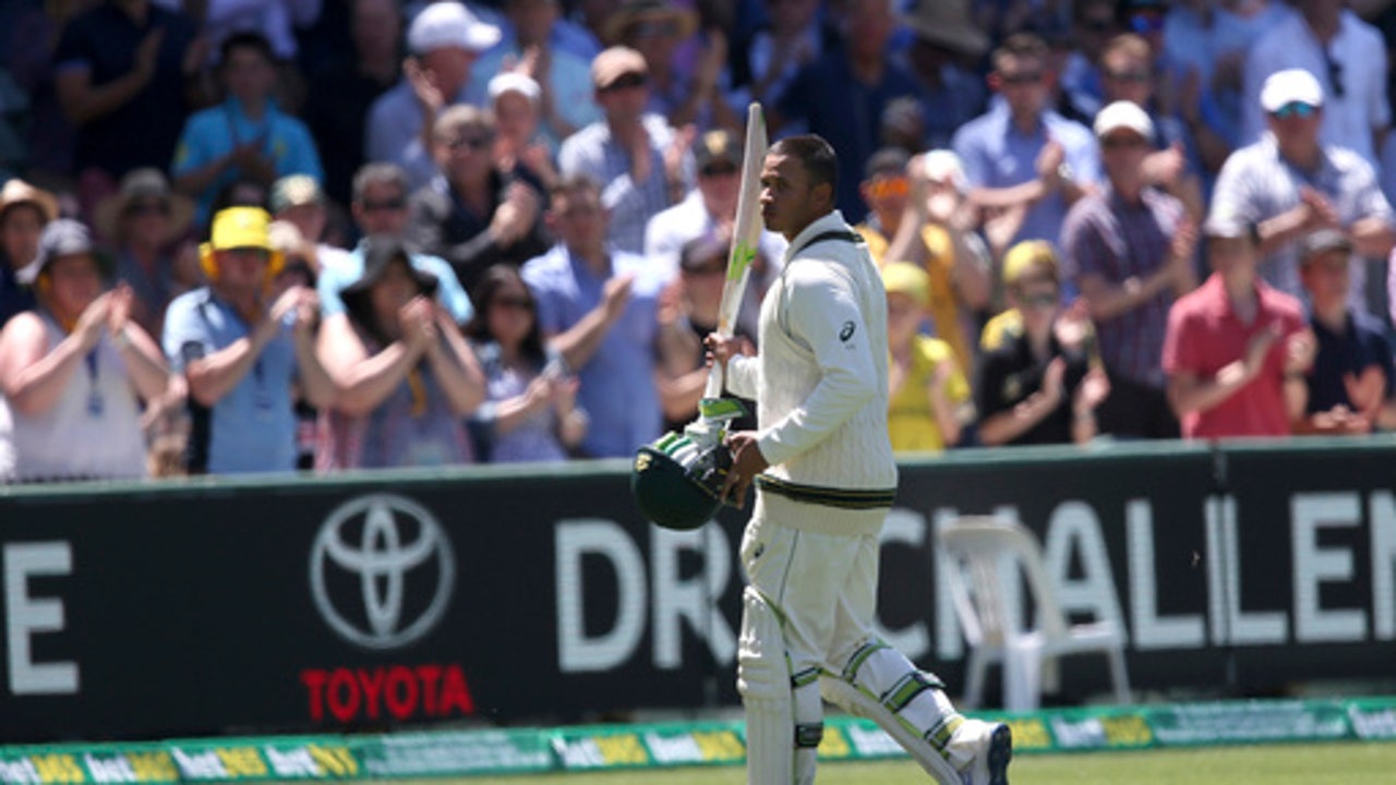 Du Plessis out, South Africa relying on Cook in 3rd test